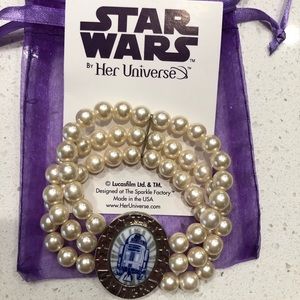 Tarina Tarantino x Her Universe R2D2 Bracelet